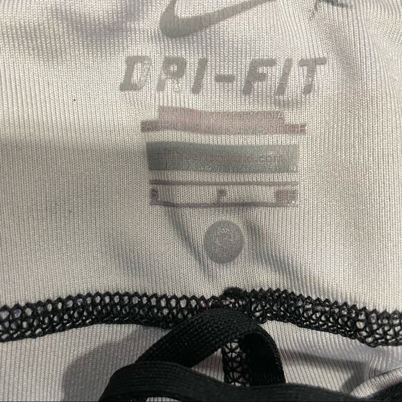 Nike Dri-Fit Crop Leggings Size Small Black and Purple‎ - Picture 5 of 10